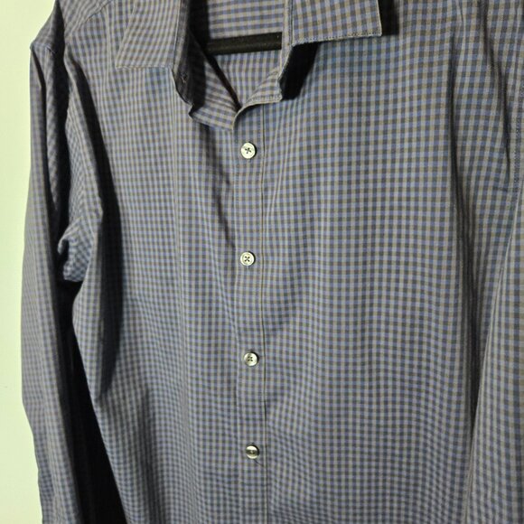 Men's VAN HEUSEN FLEX NO-IRON STRETCH DRESS SHIRT LARGE 18-18.5 Dark Blue Check - Picture 3 of 7